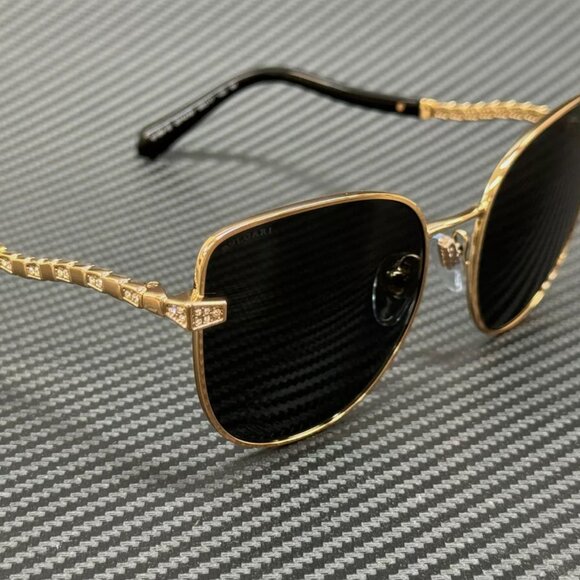 Disney Christmas 2025 Lil Rin Rin Plush Badge Red New